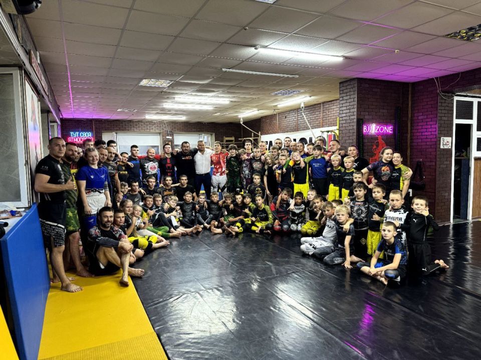     (MMA)      -  