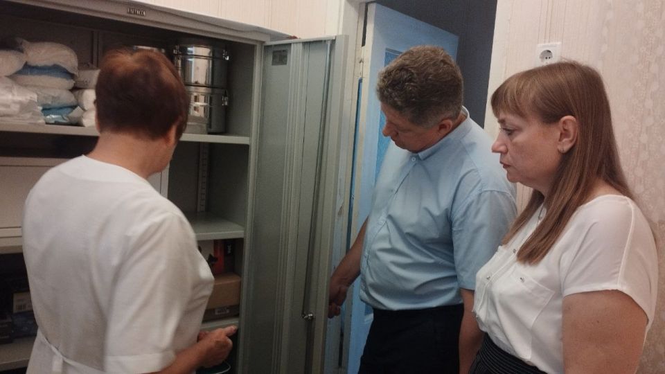 Сергей Цемкало: Акция партийного проекта "НОВАЯ ШКОЛА" в Луганске: "Родительская приёмка" Сергей Цемкало: Акция партийного проекта "НОВАЯ ШКОЛА" в Луганске: "Родительская приёмка"