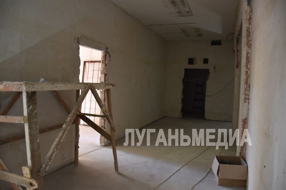 В Алчевском городском историческом музее проводится капитальный ремонт в рамках национального проекта «Семья» В Алчевском городском историческом музее проводится капитальный ремонт в рамках национального проекта «Семья»