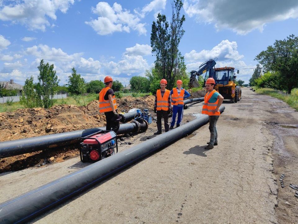 Завершились работы на водопроводе «ЖБИ-БИК-11» в Брянке Завершились работы на водопроводе «ЖБИ-БИК-11» в Брянке