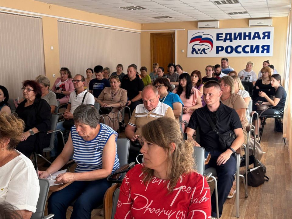В Красном Луче состоялась продуктивная встреча представителей АНО "Ресурсный центр поддержки некоммерческих организаций Воронежской области", некоммерческих организаций Воронежской области с активистами местных НКО и... В Красном Луче состоялась продуктивная встреча представителей АНО "Ресурсный центр поддержки некоммерческих организаций Воронежской области", некоммерческих организаций Воронежской области с активистами местных НКО и...