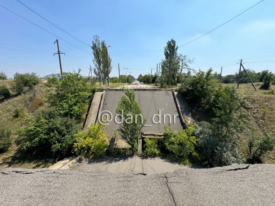 Есть такая профессия — людям помогать Есть такая профессия — людям помогать