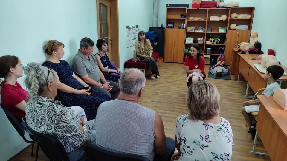 Группа луганчан прошла очередные курсы первой помощи в Луганском центре медицины катастроф Группа луганчан прошла очередные курсы первой помощи в Луганском центре медицины катастроф
