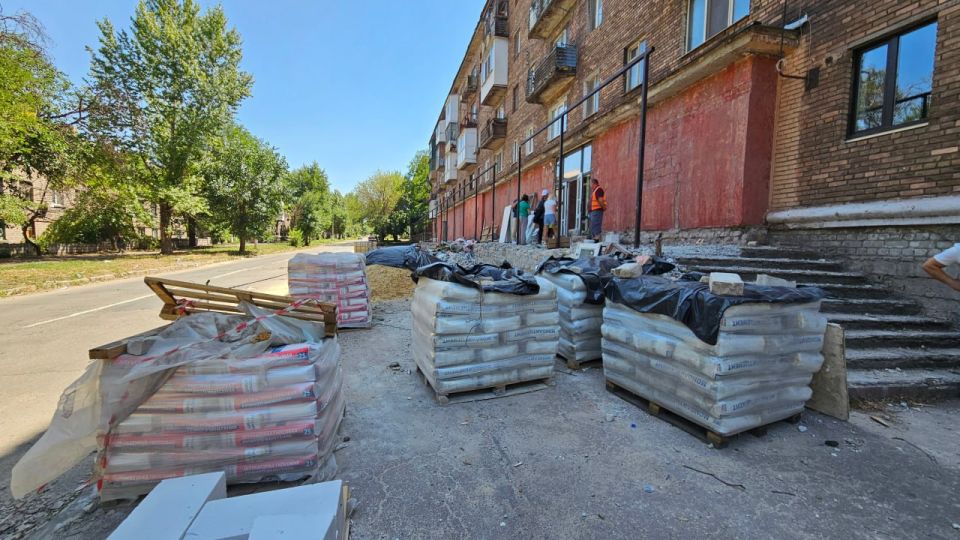 В Алчевском городском историческом музее стартовал масштабный капитальный ремонт! В Алчевском городском историческом музее стартовал масштабный капитальный ремонт!