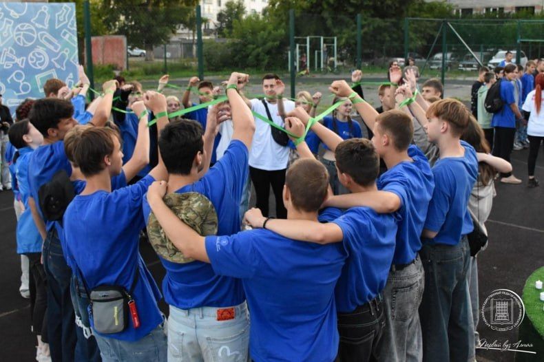 Юные свердловчане научились управлять дронами и узнали, чем питаются космонавты на орбите Юные свердловчане научились управлять дронами и узнали, чем питаются космонавты на орбите