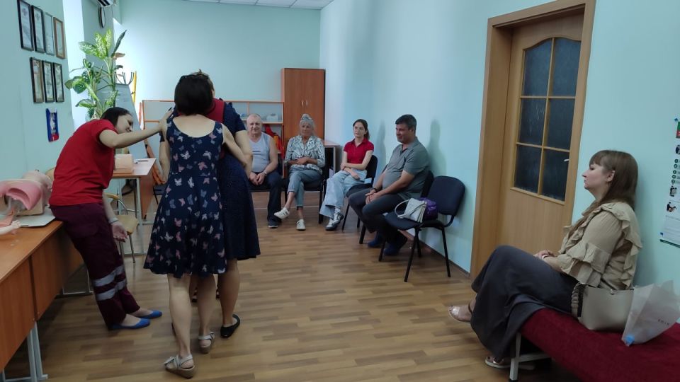 Группа луганчан прошла очередные курсы первой помощи в Луганском центре медицины катастроф Группа луганчан прошла очередные курсы первой помощи в Луганском центре медицины катастроф
