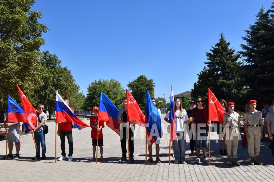 Краснодон принял эстафету акции памяти «Венок славы» Краснодон принял эстафету акции памяти «Венок славы»