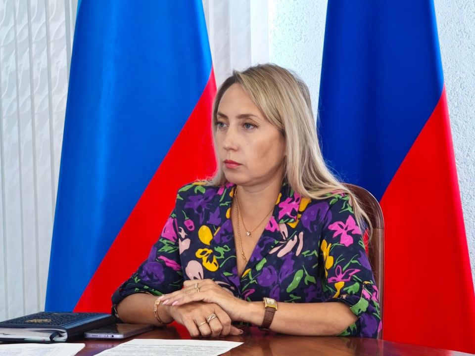 На совещании в Администрации округа были рассмотрены пути интеграции ЛНР в правовую систему РФ На совещании в Администрации округа были рассмотрены пути интеграции ЛНР в правовую систему РФ