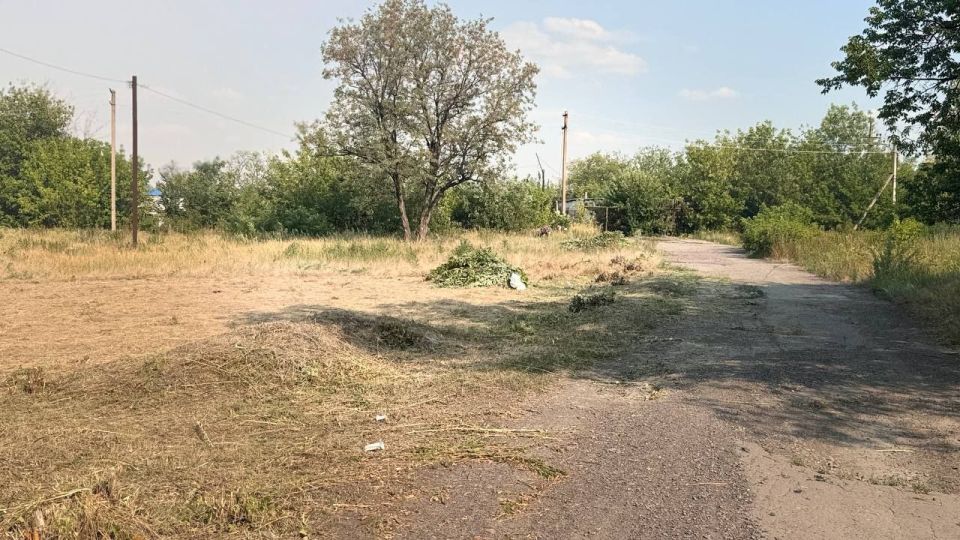 Андрей Рубанцов: В пгт Дзержинский продолжаются работы по благоустройству территории Андрей Рубанцов: В пгт Дзержинский продолжаются работы по благоустройству территории