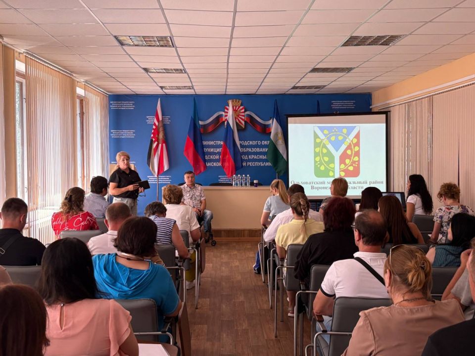 Сторонники Единой России развивают социальные проекты в Красном Луче Сторонники Единой России развивают социальные проекты в Красном Луче