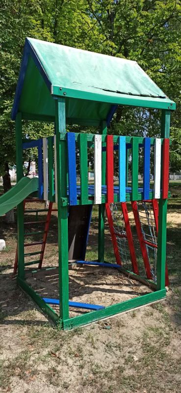 "Яркое детство" в действии: в селе Каменка обновили детскую площадку! "Яркое детство" в действии: в селе Каменка обновили детскую площадку!