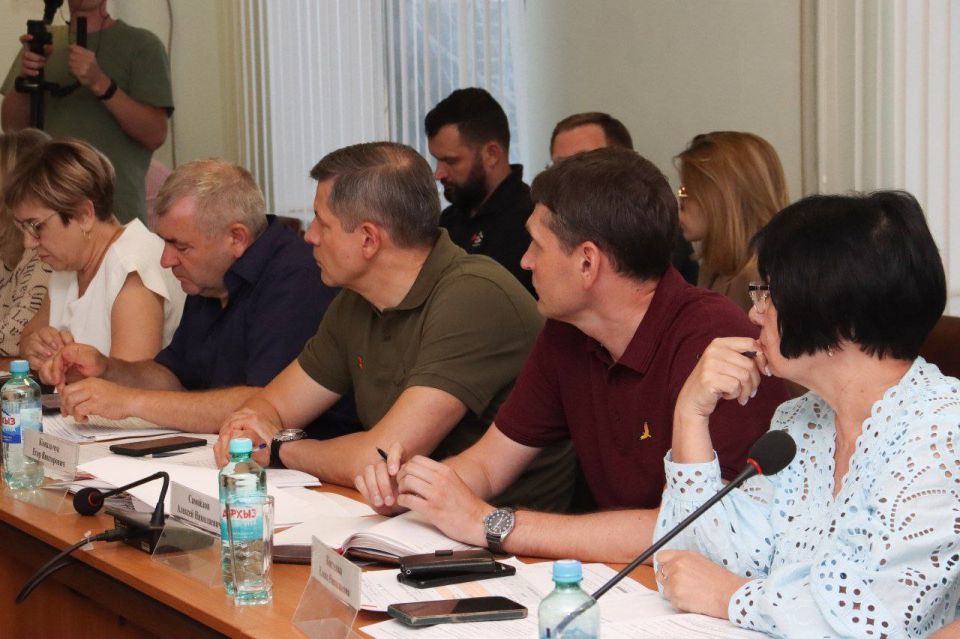Леонид Пасечник: Луганская Народная Республика занимает первое место среди новых регионов и 29-е по России по уровню контрактации и освоению федеральных средств Леонид Пасечник: Луганская Народная Республика занимает первое место среди новых регионов и 29-е по России по уровню контрактации и освоению федеральных средств