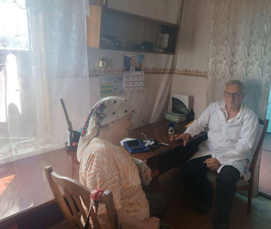 Специалисты из Свердловской городской больницы провели выездной прием в с.Матвеевка Специалисты из Свердловской городской больницы провели выездной прием в с.Матвеевка