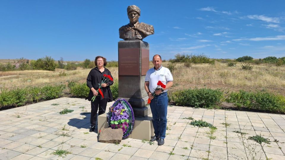 Делегация Федерации профсоюзов Республики Башкортостан во главе с председателем Гузель Мирошниченко в очередной раз посетила Луганскую Народную Республику Делегация Федерации профсоюзов Республики Башкортостан во главе с председателем Гузель Мирошниченко в очередной раз посетила Луганскую Народную Республику