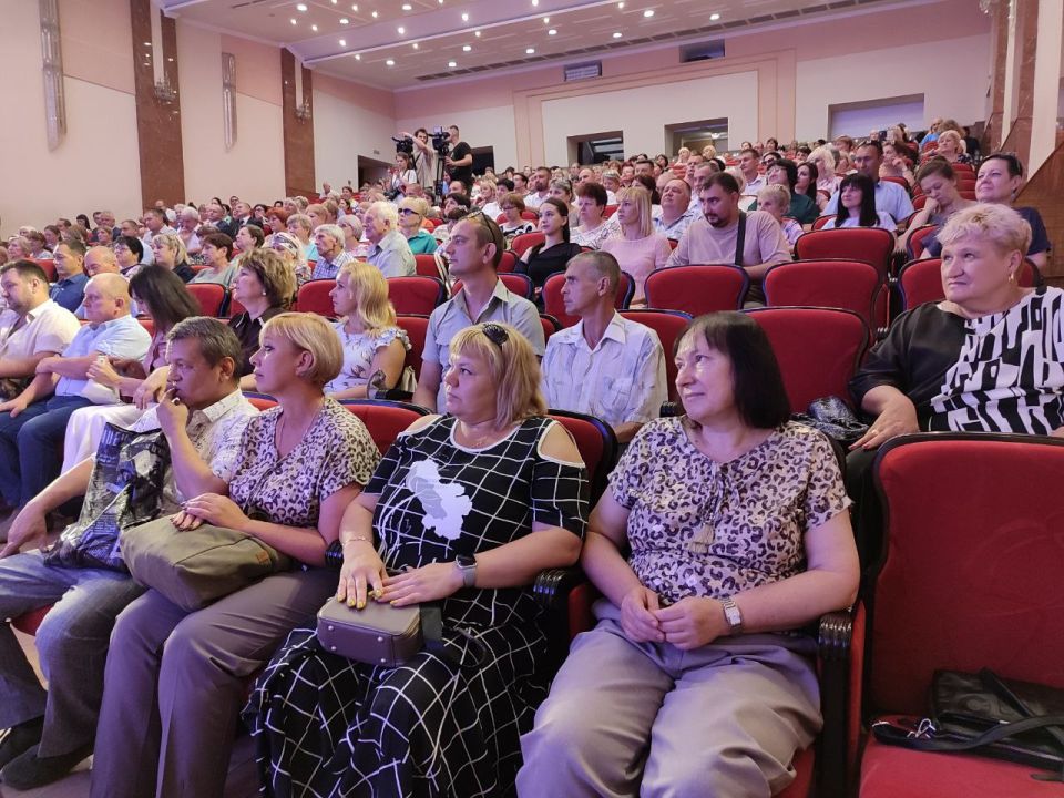 «ЛУГАМАШ» ОТМЕЧАЕТ 10-ЛЕТИЕ: ТРИУМФ ЧЕЛОВЕКА ТРУДА И ФЛАГМАНА МАШИНОСТРОЕНИЯ ЛНР «ЛУГАМАШ» ОТМЕЧАЕТ 10-ЛЕТИЕ: ТРИУМФ ЧЕЛОВЕКА ТРУДА И ФЛАГМАНА МАШИНОСТРОЕНИЯ ЛНР