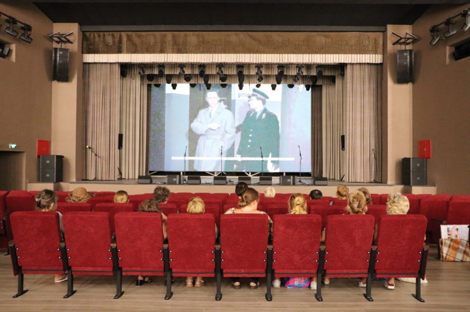Пост Станично-Луганского Центра "Большая семья" Пост Станично-Луганского Центра "Большая семья"