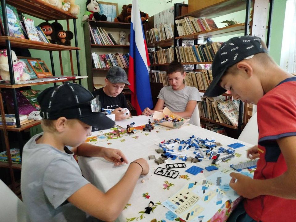 01 августа в филиале «Дом культуры Надежда» прошла развлекательная программа «Разгадайка» 01 августа в филиале «Дом культуры Надежда» прошла развлекательная программа «Разгадайка»