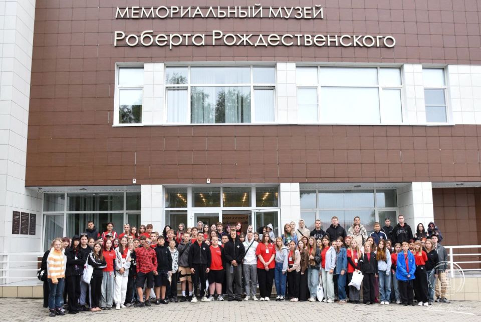 Участники проекта "Университетские смены" Станично-Луганского округа отправились в новое путешествие Участники проекта "Университетские смены" Станично-Луганского округа отправились в новое путешествие