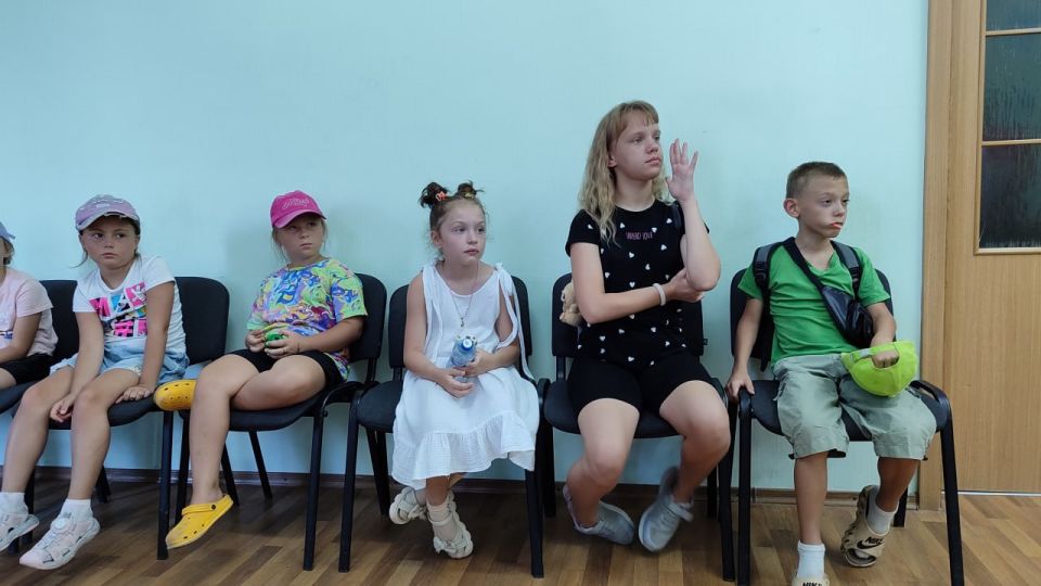 Экскурсия в Луганский Центр медицины катастроф прошла для воспитанников детского центра «Любознайка» Экскурсия в Луганский Центр медицины катастроф прошла для воспитанников детского центра «Любознайка»