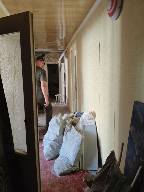 Уполномоченный по правам человека в Луганской Народной Республике Анна Сорока оперативно отреагировала на обращение жительницы города Рубежное, касающееся нарушений в сфере восстановления жилья, повреждённого в ходе боевых... Уполномоченный по правам человека в Луганской Народной Республике Анна Сорока оперативно отреагировала на обращение жительницы города Рубежное, касающееся нарушений в сфере восстановления жилья, повреждённого в ходе боевых...