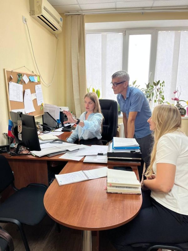 В Минюсте ЛНР продолжается реализация кадрового проекта «Герои Луганщины» В Минюсте ЛНР продолжается реализация кадрового проекта «Герои Луганщины»