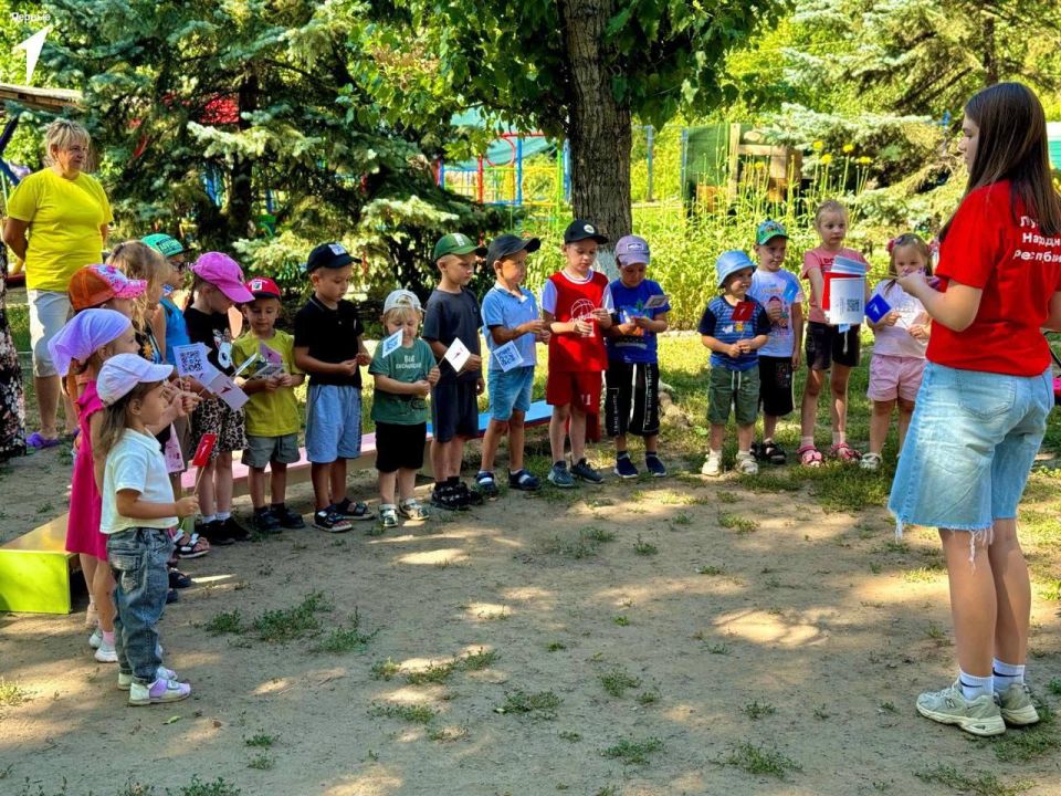 Красный, жёлтый, зелёный: Движение Первых укрепили свои знания о безопасности на дорогах Красный, жёлтый, зелёный: Движение Первых укрепили свои знания о безопасности на дорогах
