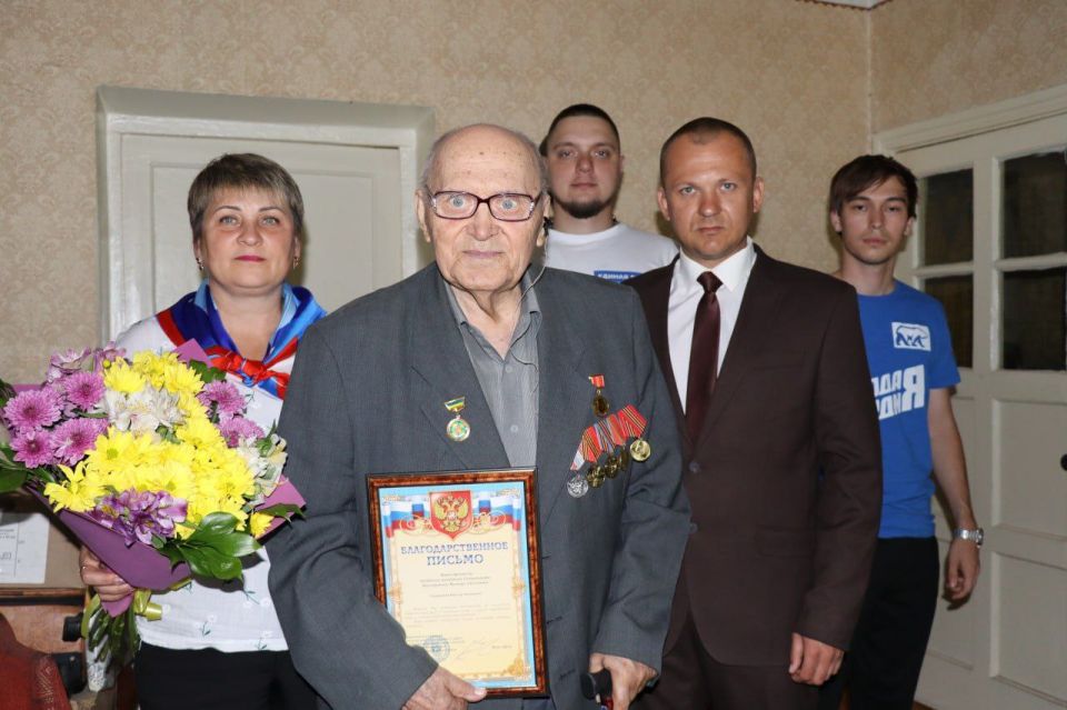 Его жизнь наполнена созиданием, высочайшим профессионализмом, преданностью делу Его жизнь наполнена созиданием, высочайшим профессионализмом, преданностью делу