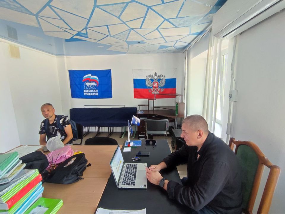 Прием граждан в Кременском отделении партии «ЕДИНАЯ РОССИЯ» Прием граждан в Кременском отделении партии «ЕДИНАЯ РОССИЯ»