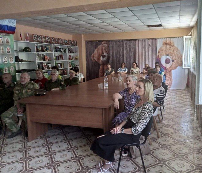 В библиотеке города Суходольска состоялась встреча-реквием «Есть память, которой не будет конца В библиотеке города Суходольска состоялась встреча-реквием «Есть память, которой не будет конца