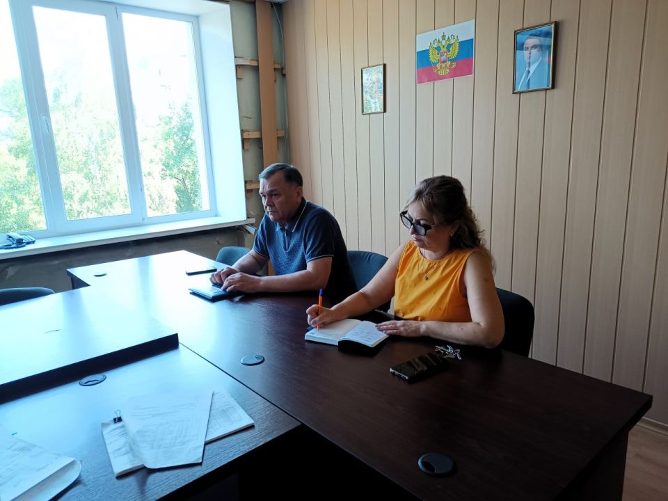 Сегодня состоялось заседание, в котором приняли участие Врип Главы Игорь Шмидт, заместитель главы администрации Марина Фомичева, а также представители подведомственных организаций: МБУ ДО «Рубежанская детская школа искусств»... Сегодня состоялось заседание, в котором приняли участие Врип Главы Игорь Шмидт, заместитель главы администрации Марина Фомичева, а также представители подведомственных организаций: МБУ ДО «Рубежанская детская школа искусств»...