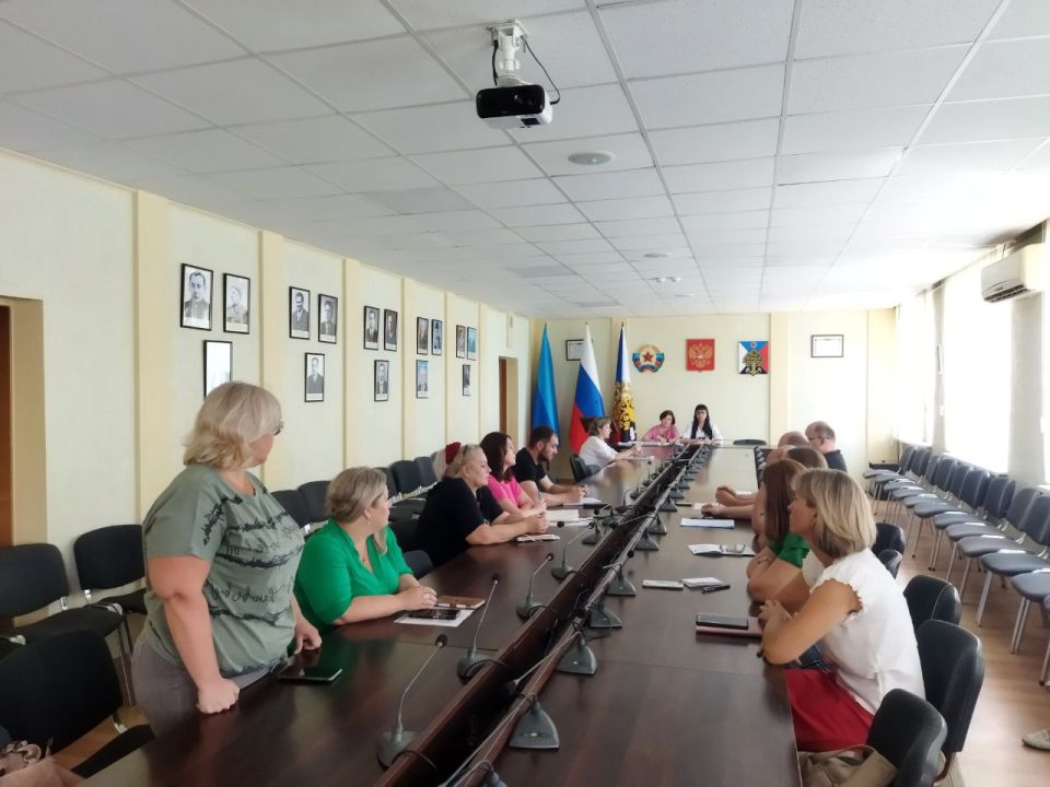 В Администрации городского округа город Ровеньки состоялось очередное заседание Рабочей группы (штаб) по вопросу подготовки жилищного фонда, объектов теплоснабжения и социальной сферы муниципального образования к... В Администрации городского округа город Ровеньки состоялось очередное заседание Рабочей группы (штаб) по вопросу подготовки жилищного фонда, объектов теплоснабжения и социальной сферы муниципального образования к...