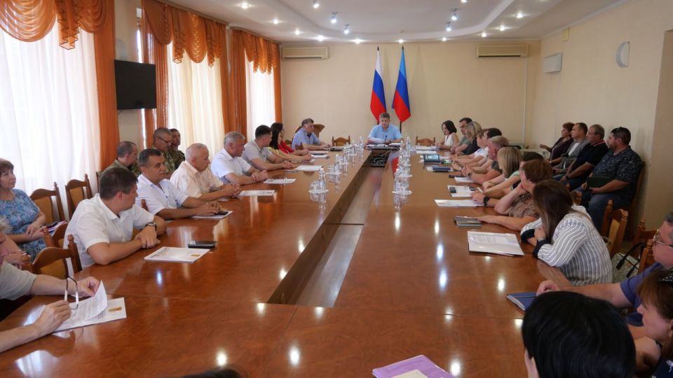 39-е внеочередное заседание Совета депутатов города Луганска прошло в столице Республики 39-е внеочередное заседание Совета депутатов города Луганска прошло в столице Республики
