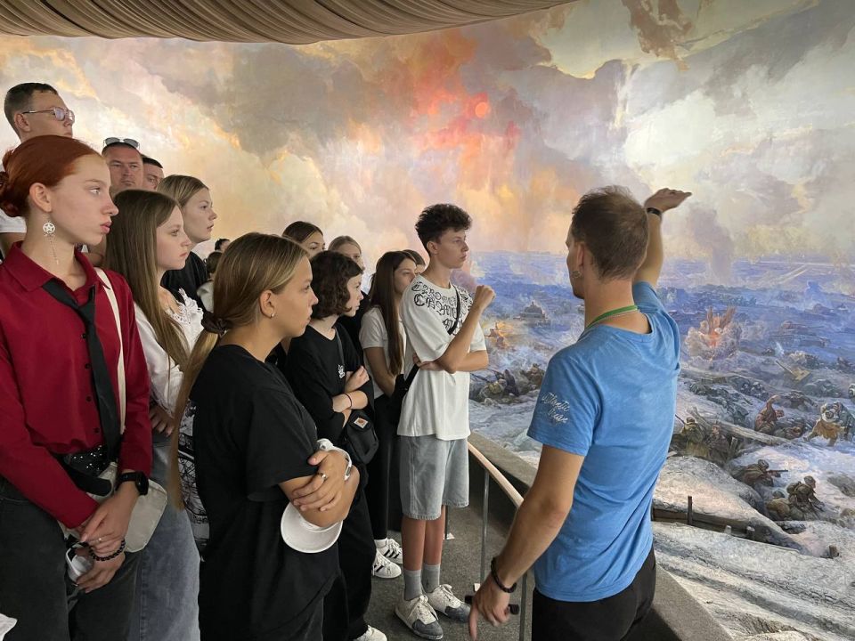 48 школьников из города Ровеньки в возрасте 14-17 лет принимают участие в проекте "Университетские смены» 48 школьников из города Ровеньки в возрасте 14-17 лет принимают участие в проекте "Университетские смены»