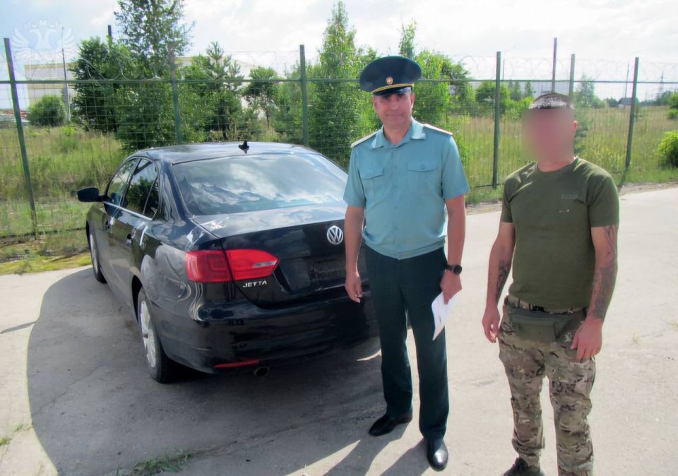 Южнороссийские и нижегородские таможенники передали автомобили на нужды СВО Южнороссийские и нижегородские таможенники передали автомобили на нужды СВО
