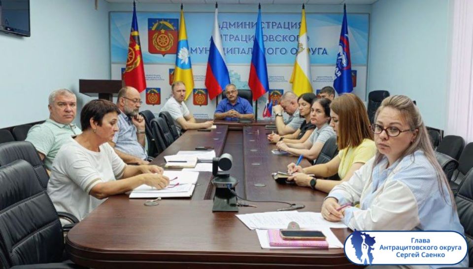 Подборка о ГЛАВном. Глава Станично-Луганского муниципального округа - Альберт Зинченко Подборка о ГЛАВном. Глава Станично-Луганского муниципального округа - Альберт Зинченко