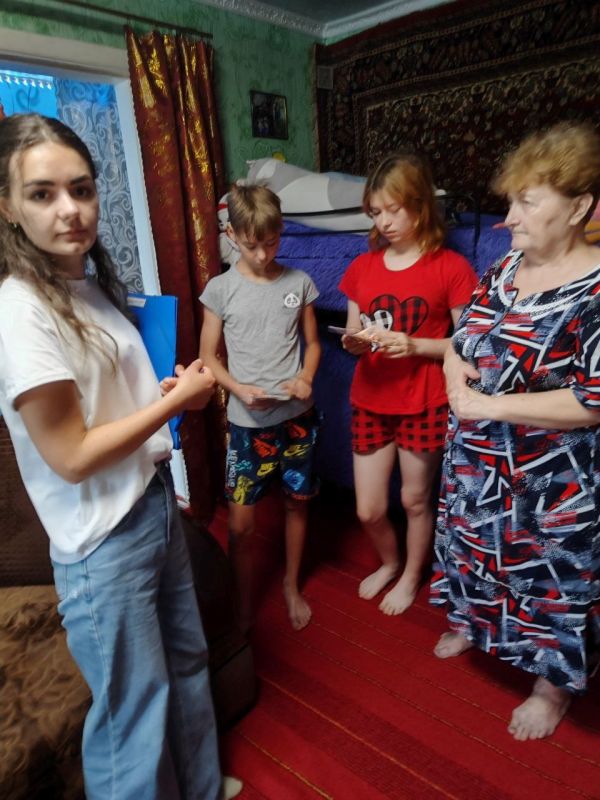 Рейд «Семья». На территории городского округа город Кировск проведены профилактические рейды под названием «Семья» Цель — предупредить нарушения прав детей, исключить риски социального сиротства и оказать своевременную... Рейд «Семья». На территории городского округа город Кировск проведены профилактические рейды под названием «Семья» Цель — предупредить нарушения прав детей, исключить риски социального сиротства и оказать своевременную...