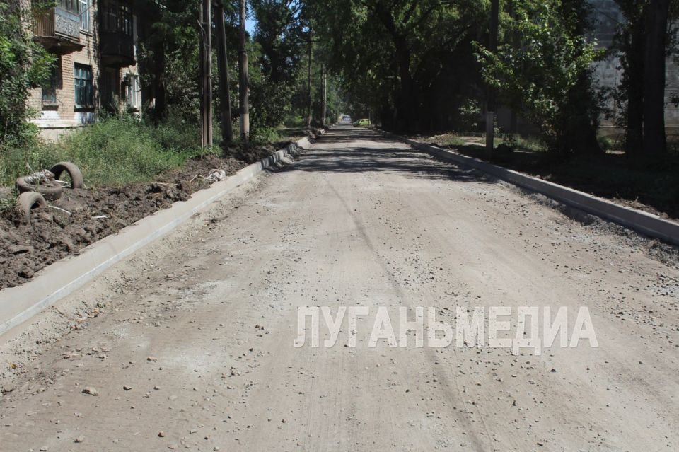 В Суходольске скоро закончат ремонт участка дороги по улице Станиславского В Суходольске скоро закончат ремонт участка дороги по улице Станиславского