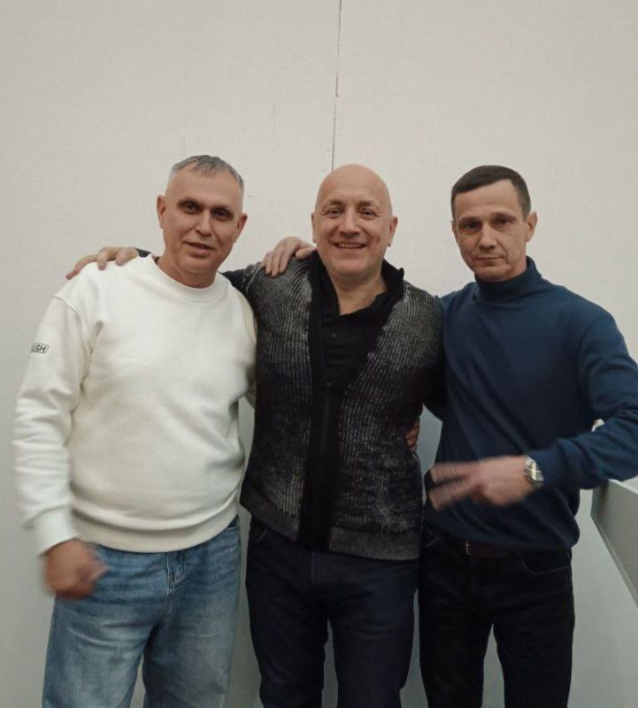 Захар, Патерик и апельсины…    Захар, Патерик и апельсины…