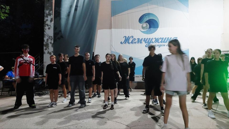 Детский оздоровительный лагерь «Жемчужина» распахнул свои двери для ребят Лутугинского муниципального округа Детский оздоровительный лагерь «Жемчужина» распахнул свои двери для ребят Лутугинского муниципального округа
