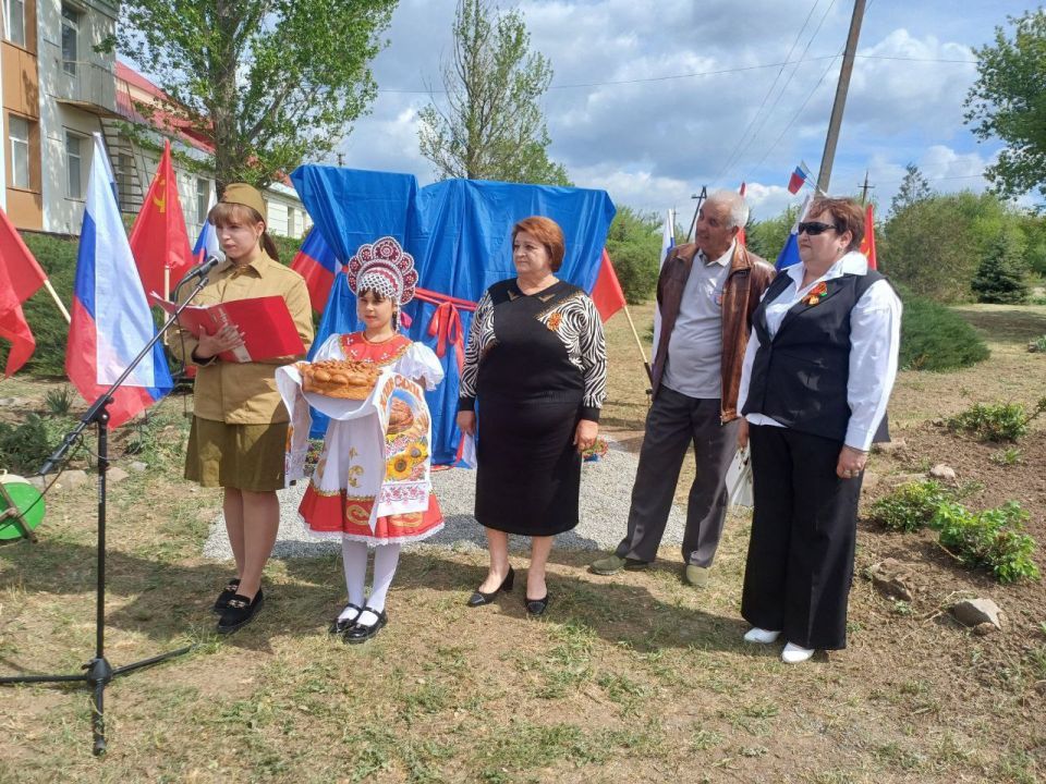 В селе Бобриково установлена стела и тематический баннер, посвящённые участникам специальной военной операции В селе Бобриково установлена стела и тематический баннер, посвящённые участникам специальной военной операции