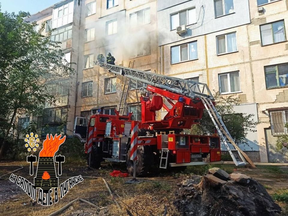 В пятиэтажке на Ватутина загорелась квартира на третьем этаже В пятиэтажке на Ватутина загорелась квартира на третьем этаже