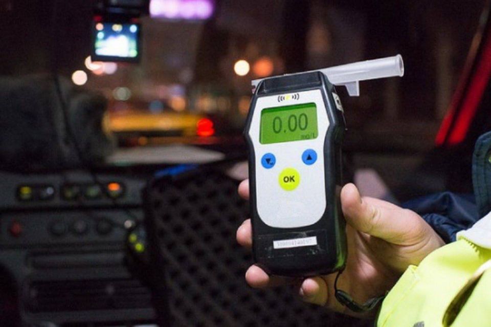 В преддверии выходных Госавтоинспекция МВД по Луганской Народной Республике обращает внимание граждан на строгий запрет управления транспортным средством в состоянии опьянения