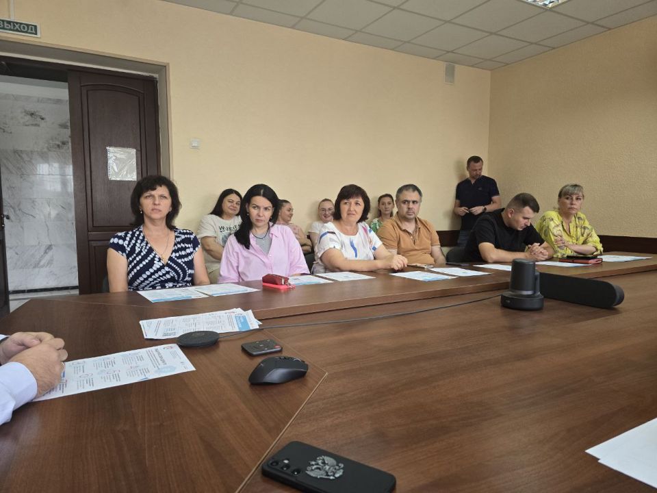Сотрудники Минтранс ЛНР приняли участие в пятом этапе Всероссийской просветительской эстафеты «Мои финансы» Сотрудники Минтранс ЛНР приняли участие в пятом этапе Всероссийской просветительской эстафеты «Мои финансы»