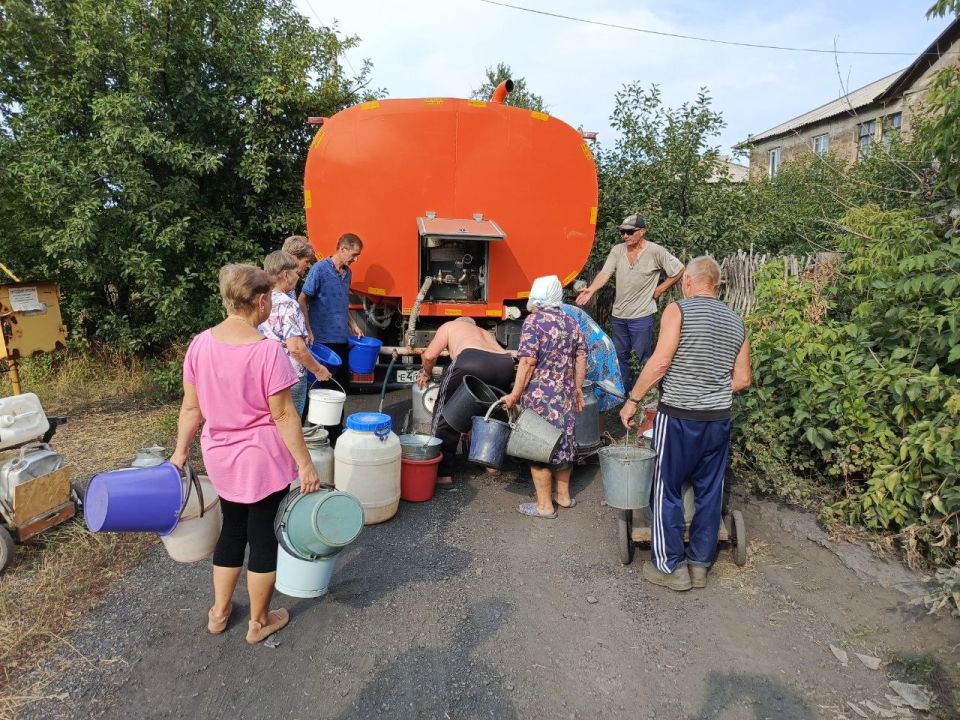 В результате проведения ремонтных работ на водоводе «Курган — пгт.Новодарьевка» жители пгт В результате проведения ремонтных работ на водоводе «Курган — пгт.Новодарьевка» жители пгт