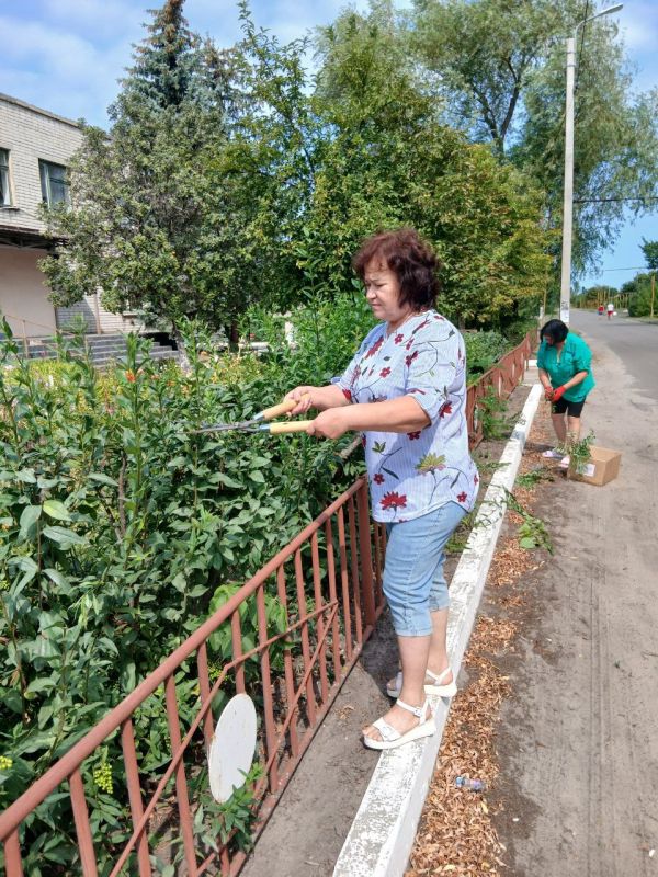 На территории Передельского отдела жизнеобеспечения регулярно поддерживается добрая традиция – содержать в чистоте и уюте центр села ,периодически провоятся субботники по благоустройству территории На территории Передельского отдела жизнеобеспечения регулярно поддерживается добрая традиция – содержать в чистоте и уюте центр села ,периодически провоятся субботники по благоустройству территории