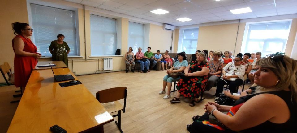Эксперты региональных МВД и Сбербанка рассказали о кибербезопасности сотрудникам Луганского центра соцобслуживания населения Эксперты региональных МВД и Сбербанка рассказали о кибербезопасности сотрудникам Луганского центра соцобслуживания населения