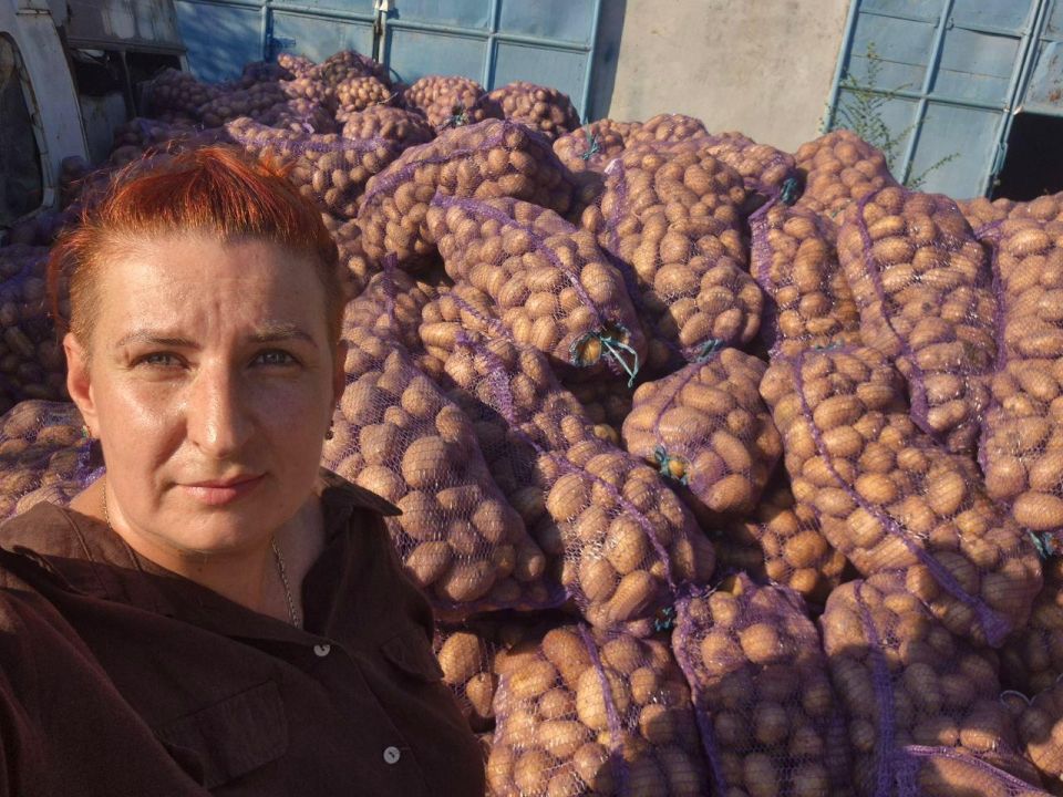 Жители прифронтовх городов ЛНР получат гуманитарную помощь от фермера из Херсонской области Жители прифронтовх городов ЛНР получат гуманитарную помощь от фермера из Херсонской области