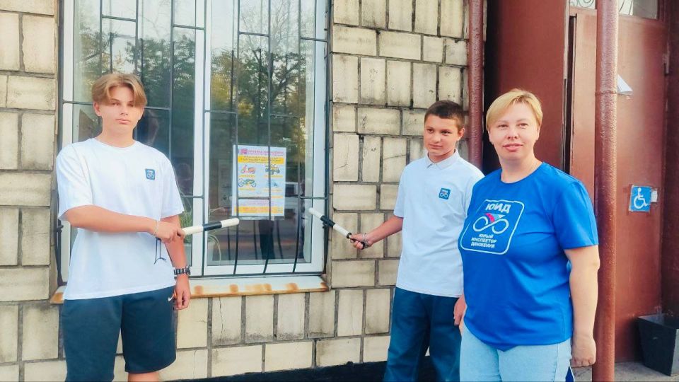Безопасность - это важно!. Родительский патруль совместно с отрядом юных инспекторов дорожного движения «Зелёный свет» «РШ № 8 им. С. В. Полуянова» провели профилактическую акцию "Безопасность - это важно!" Безопасность - это важно!. Родительский патруль совместно с отрядом юных инспекторов дорожного движения «Зелёный свет» «РШ № 8 им. С. В. Полуянова» провели профилактическую акцию "Безопасность - это важно!"