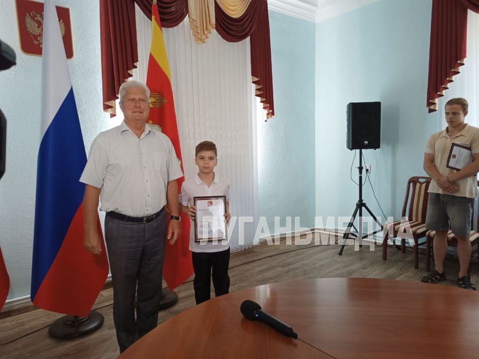 В Администрации Краснодонского муниципального округа состоялось торжественное мероприятие в честь Дня физкультурника, праздника всех тех, кто ведет здоровый образ жизни, регулярно занимается спортом, прославляет своими... В Администрации Краснодонского муниципального округа состоялось торжественное мероприятие в честь Дня физкультурника, праздника всех тех, кто ведет здоровый образ жизни, регулярно занимается спортом, прославляет своими...