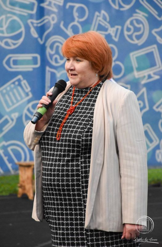 В стенах АлтГТУ подошла к концу вторая «Университетская смена», подарившая участникам из Станично-Луганского округа незабываемые приключения, ценные знакомства и яркие моменты В стенах АлтГТУ подошла к концу вторая «Университетская смена», подарившая участникам из Станично-Луганского округа незабываемые приключения, ценные знакомства и яркие моменты